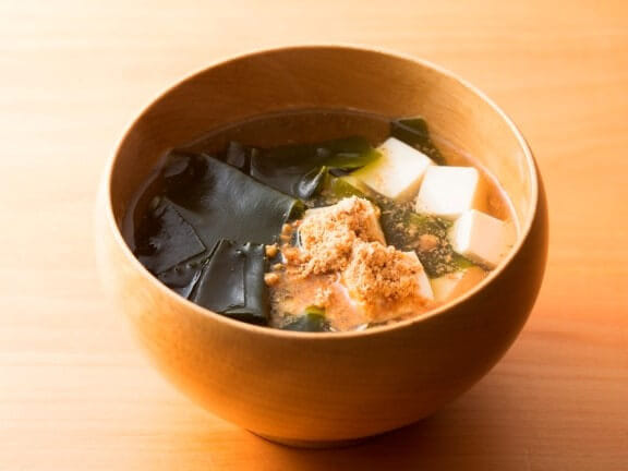 わかめと豆腐の吸い物 味噌アーモンドかけ ナッツの情報サイト Ton S Cafe トンカフェ